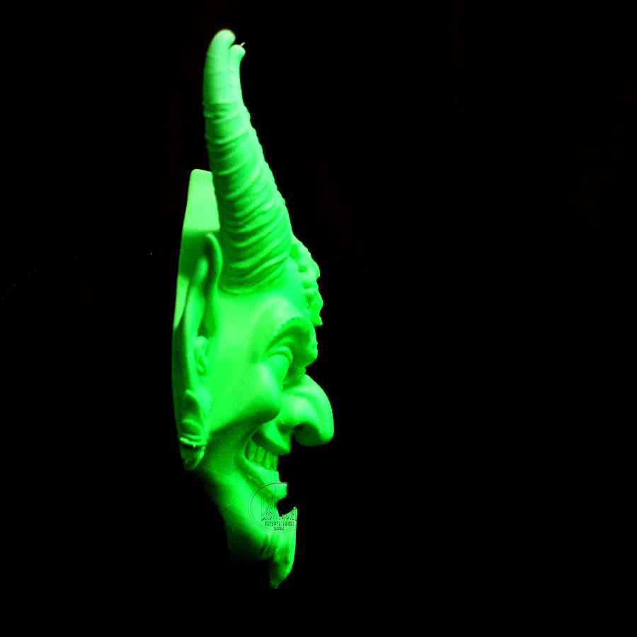 Cackling Wall Demon Spectral Green