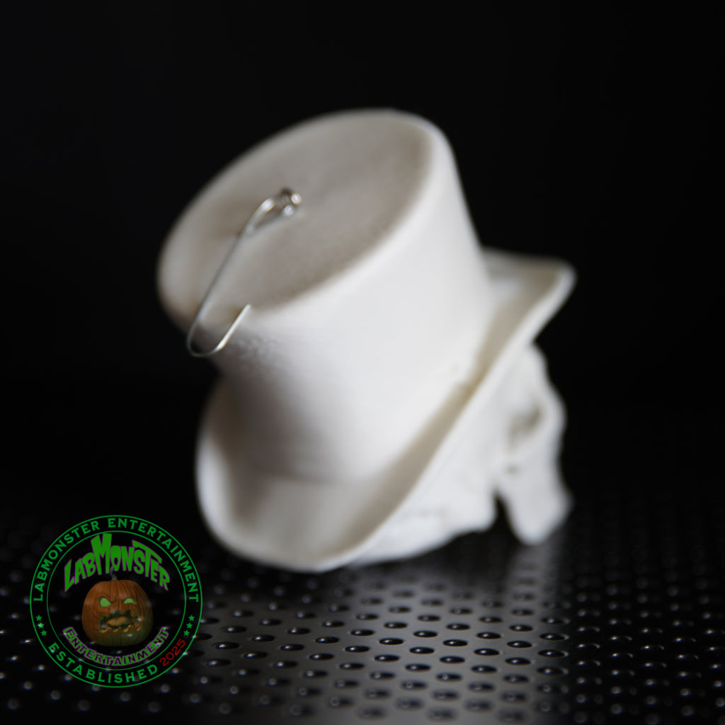 Paint-Your-Own Gothic Skull Christmas Ornament with Top Hat – Unpainted 3D Printed PLA Blank – DIY Creepmas Decoration