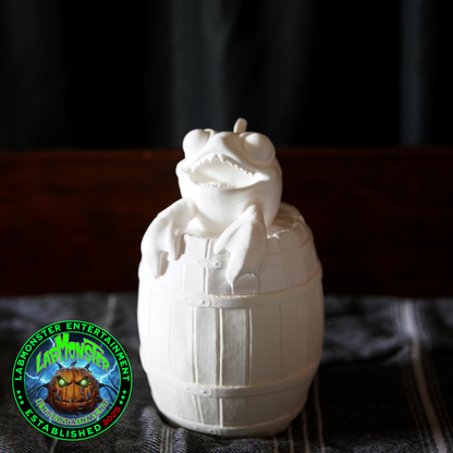 3D Printed Jolly Gold Shark Treasure Barrel Dice Vault – Paint-It-Yourself PLA Blank – Perfect for Dice, Candy, or Treasures!