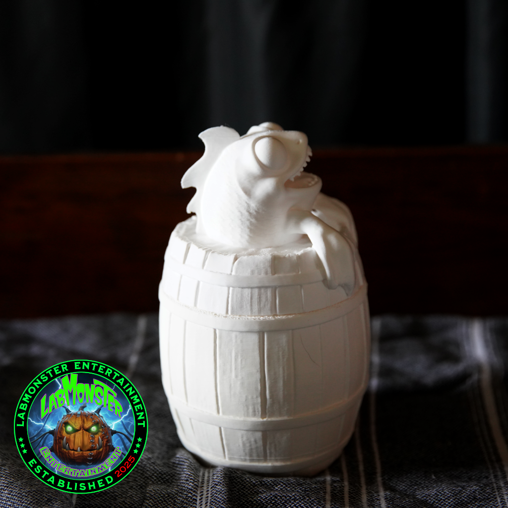 3D Printed Jolly Gold Shark Treasure Barrel Dice Vault – Paint-It-Yourself PLA Blank – Perfect for Dice, Candy, or Treasures!