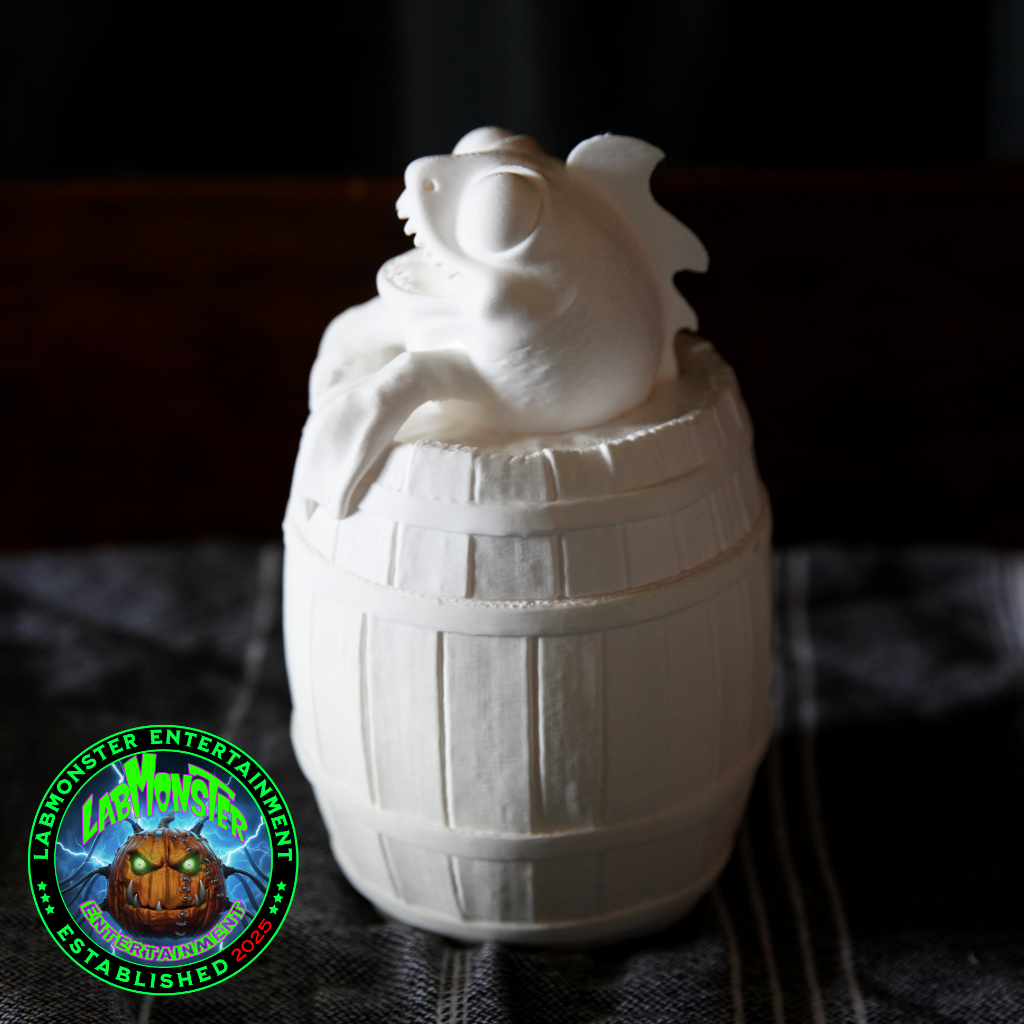 3D Printed Jolly Gold Shark Treasure Barrel Dice Vault – Paint-It-Yourself PLA Blank – Perfect for Dice, Candy, or Treasures!