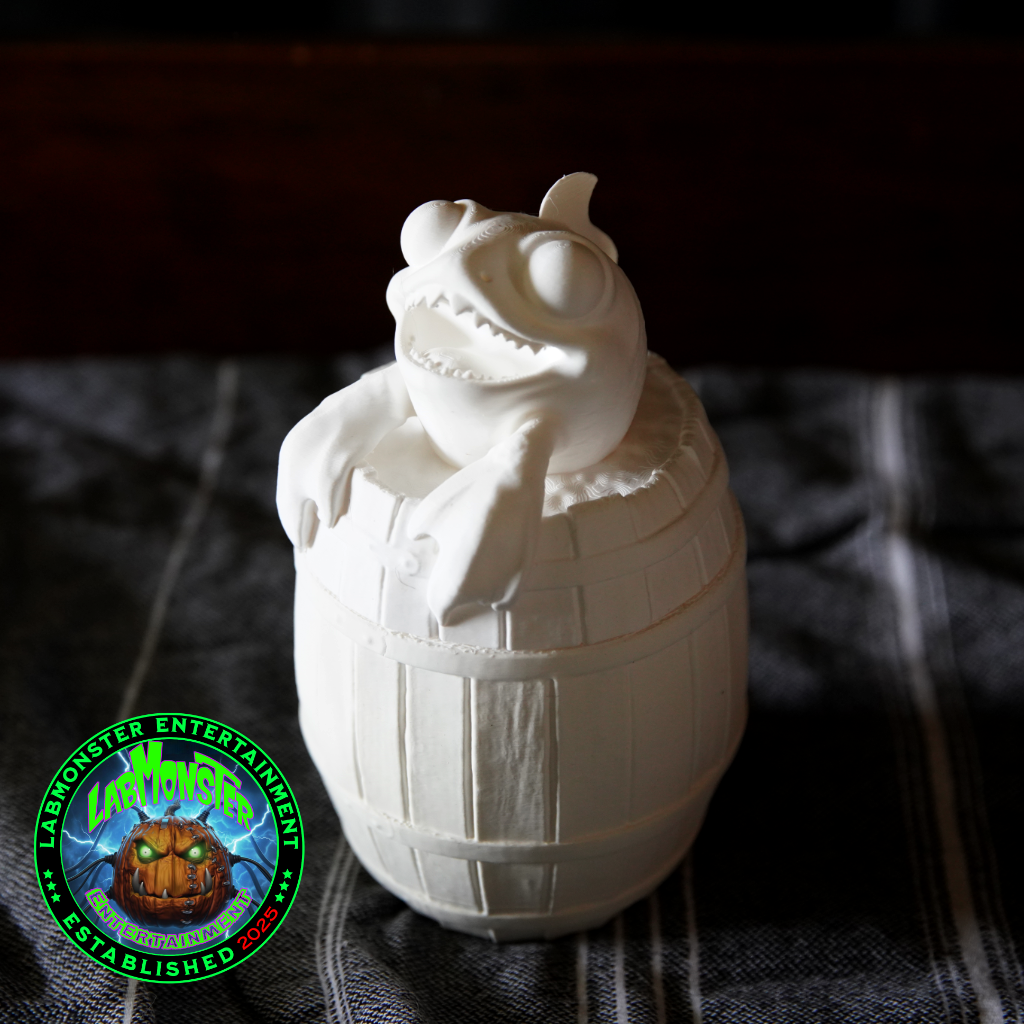 3D Printed Jolly Gold Shark Treasure Barrel Dice Vault – Paint-It-Yourself PLA Blank – Perfect for Dice, Candy, or Treasures!