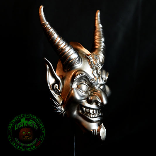 Cackling Wall Devil Chrome ornament