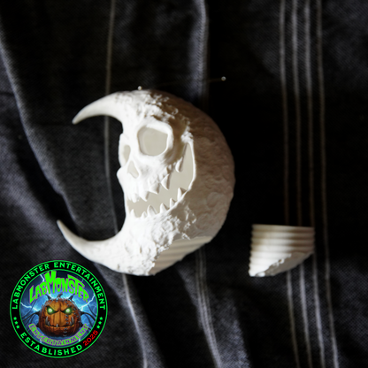 Paint-Your-Own Gothic Moon Skull Christmas Ornament with Top Hat – Unpainted 3D Printed PLA Blank – DIY Creepmas Decoration