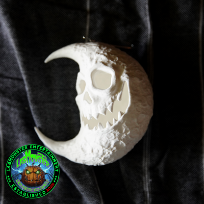 Paint-Your-Own Gothic Moon Skull Christmas Ornament with Top Hat – Unpainted 3D Printed PLA Blank – DIY Creepmas Decoration